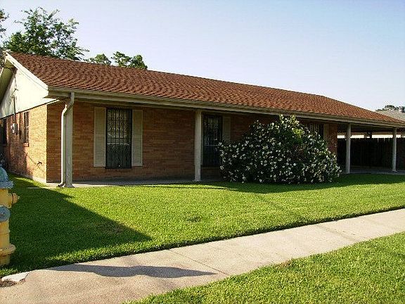 2nd image of 202 Glenwood Dr