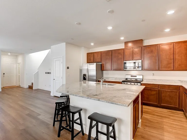 2875 Starling Summit St — Photo 3