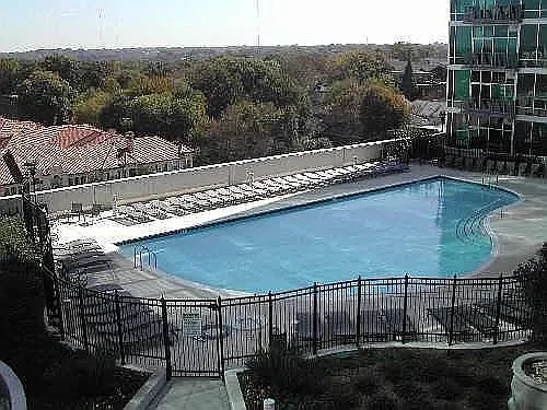 923 Peachtree St NE #2027 — Photo 9