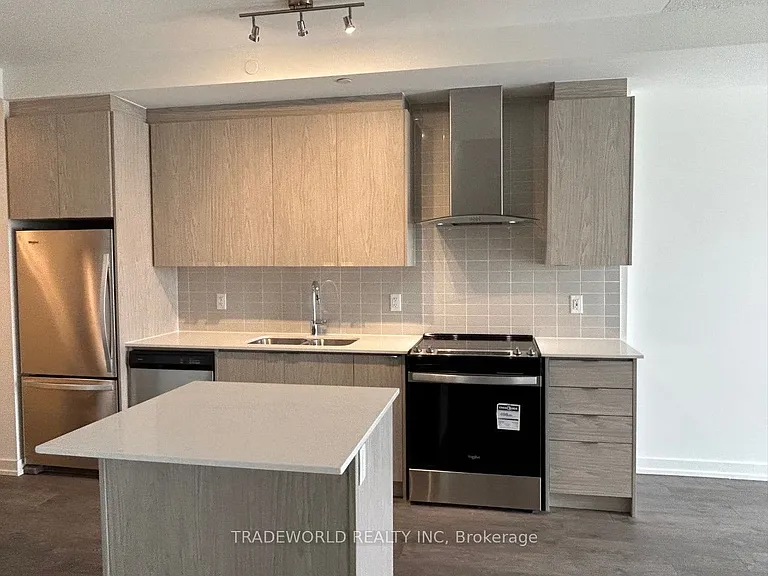 55 Duke St W #311 — Photo 3