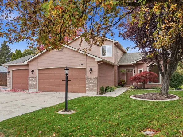 1758 E Summerplace Ct, Meridian, ID 83646