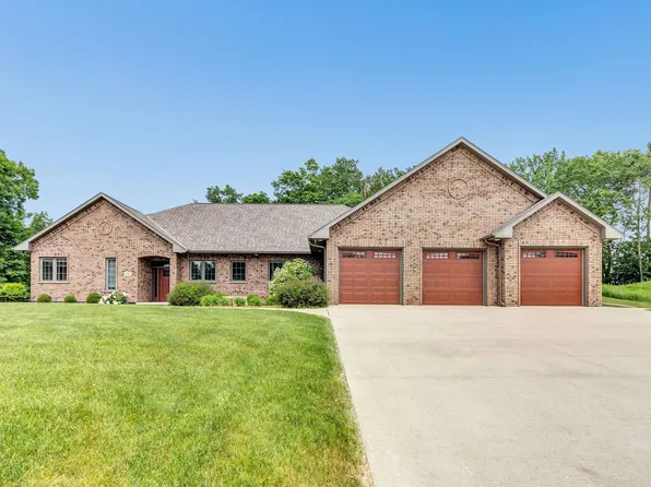 272 Lost Ridge Ct, Green Bay, WI 54302