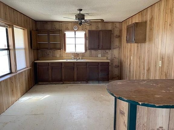 3rd image of 2211 Avenue O