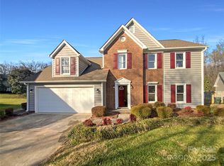 4202 Hounds Run Dr, Matthews, NC 28105