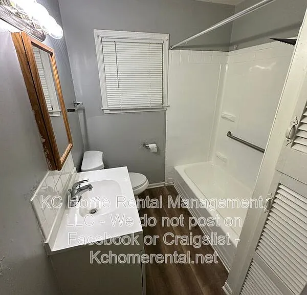 3028 N 71st St — Photo 16