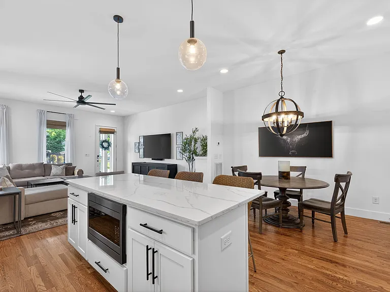 124B Fern Ave — Photo 13
