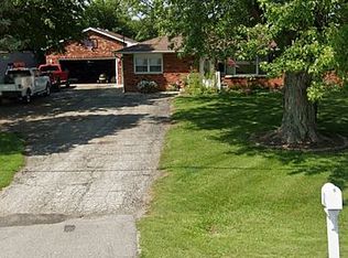 1006 W Indiana St, Kouts, IN 46347