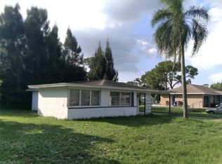 21 Illinois Rd, Lehigh Acres, FL 33936