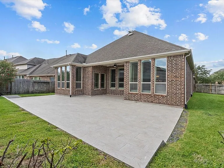 1117 Hancock Springs Ln — Photo 39