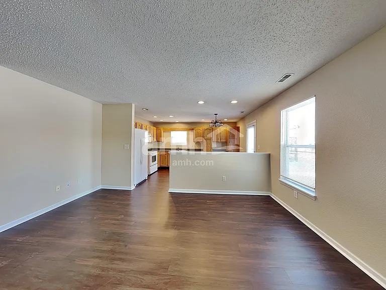 8110 Red Barn Ct — Photo 7