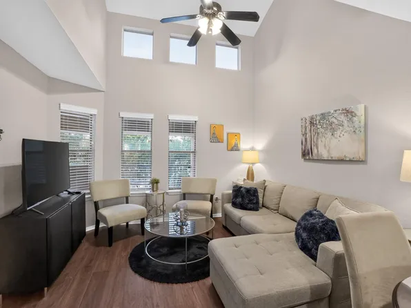 2104 Cullen Ave #7-211, Austin, TX 78757