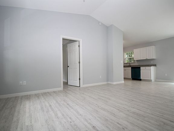 5th image of 6567 NW 61st Ln