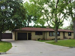 516 Janssen St, Combined Locks, WI 54113