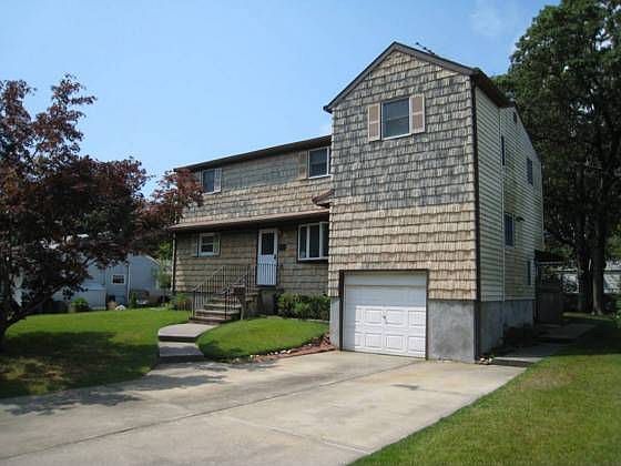 1st image of 648 Pat Dr