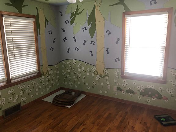 5th image of 1916 S 39th St