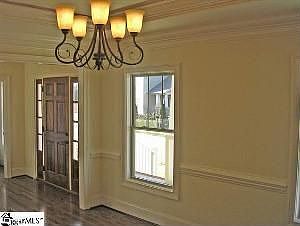 5th image of 235 Clairhill Ct