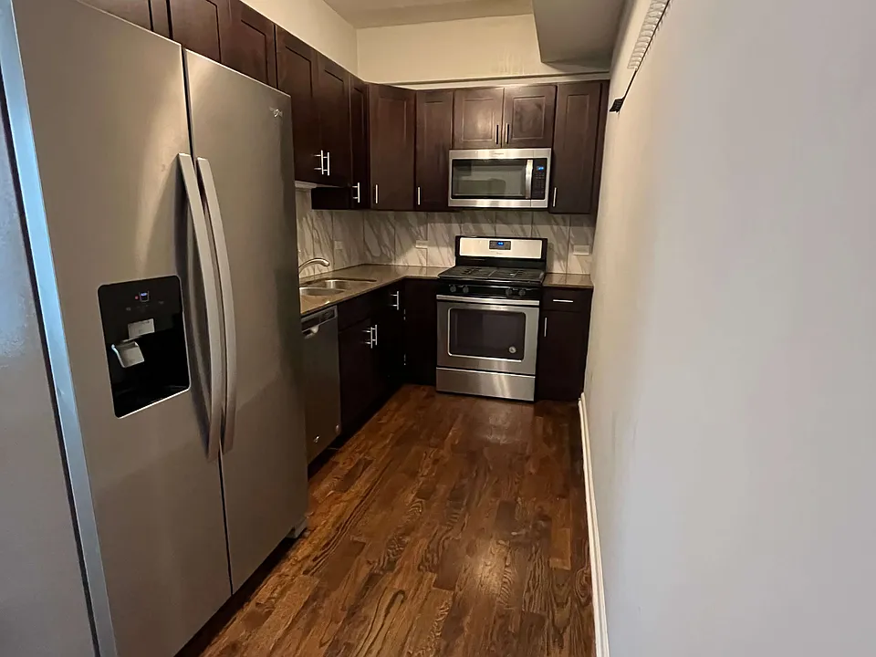 4650-52 N Sheridan Rd
