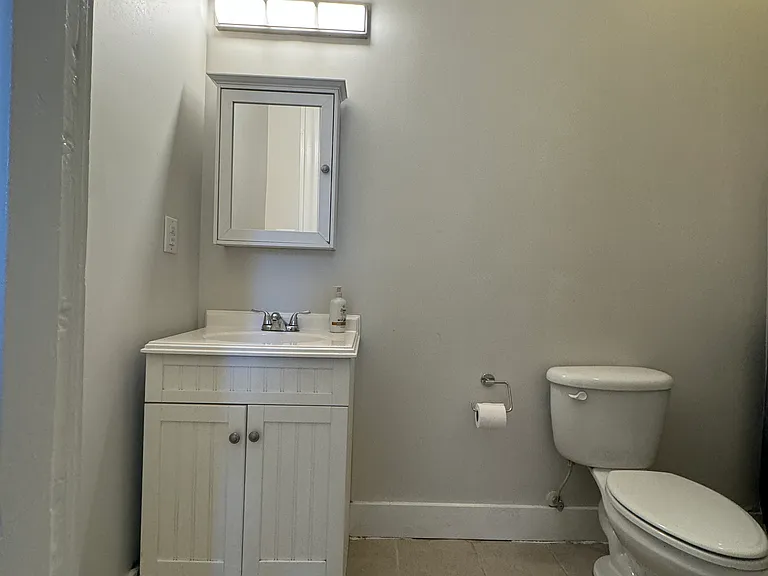 1229 Bates Ct #2 — Photo 10