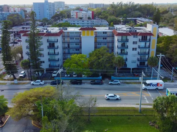 12590 NE 16th Ave APT 208, North Miami, FL 33161