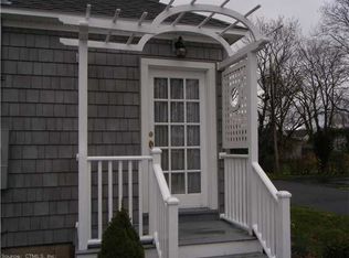 11 Wood St, Waterford, CT 06385