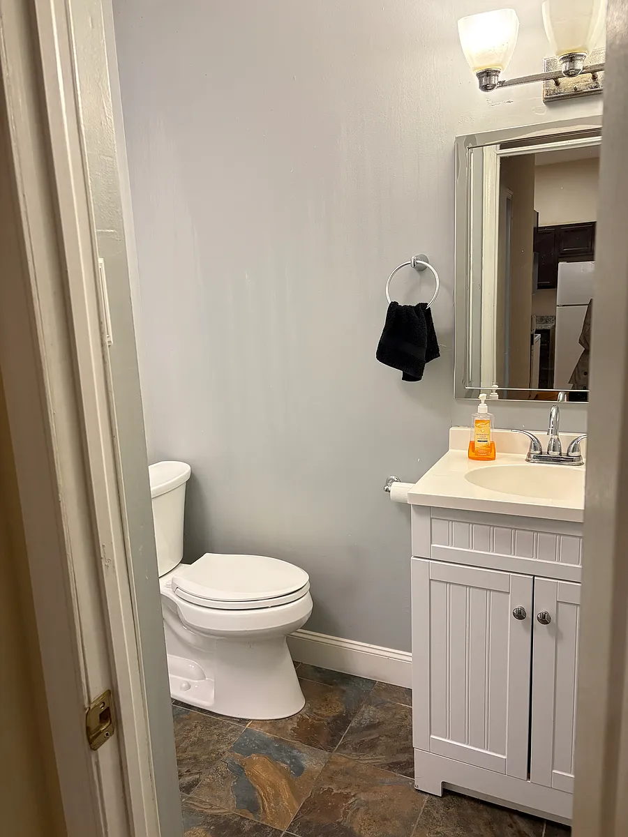 Building Photo - 4700 Umbria St #1