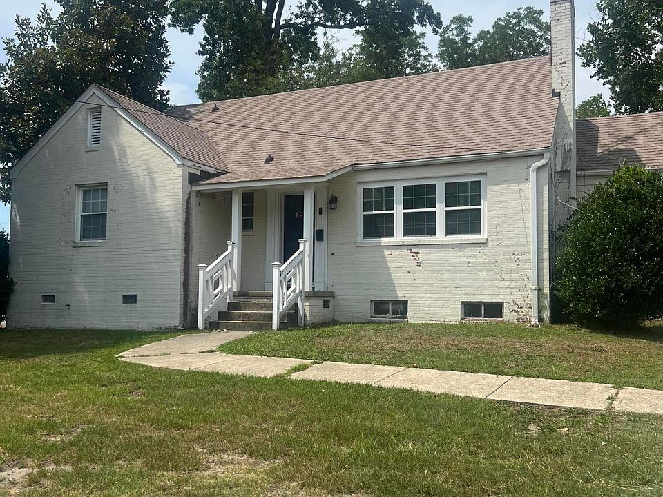1st image of 609 E 11th St