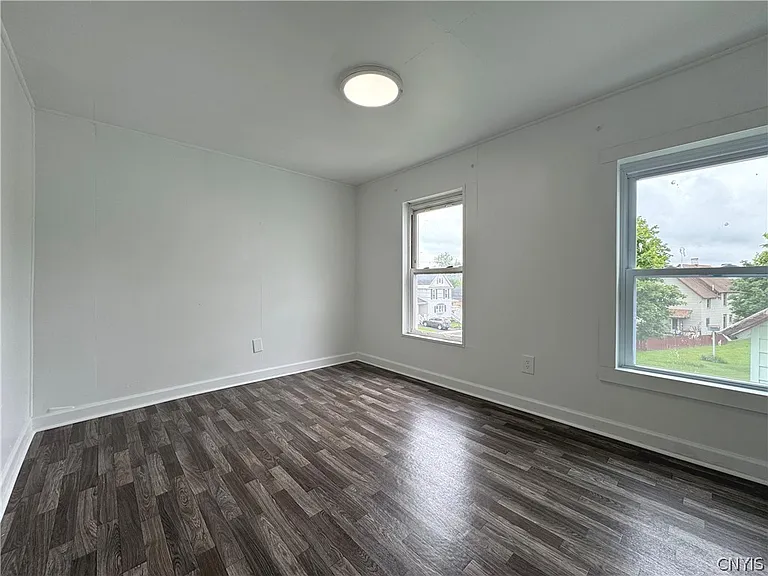 318 W Hoard St — Photo 31