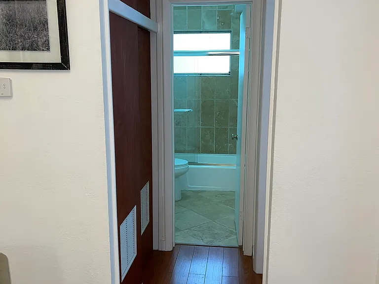 1021 Michigan Ave #7 — Photo 7