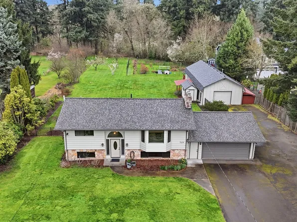 7059 NE Quatama St, Hillsboro, OR 97124