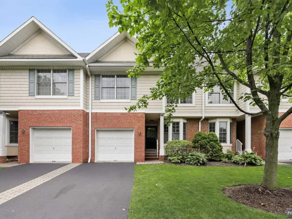 455 4th Ave, Westwood, NJ 07675