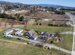 1325 Peppers Fry Rd NW, Christiansburg, VA 24073