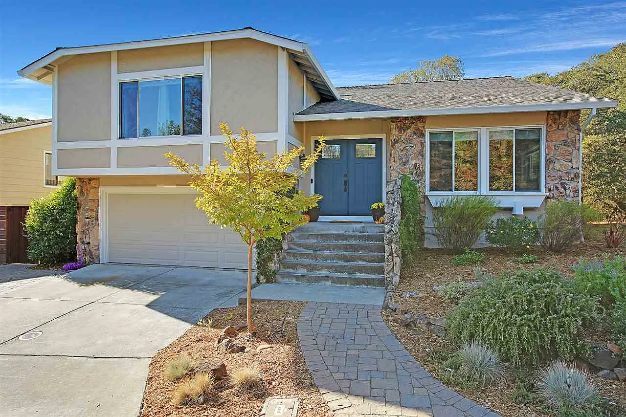 135 Saint Germain Ln photo 1