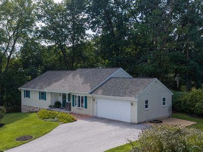2806 Sherwood Ln, Dover, PA, 17315