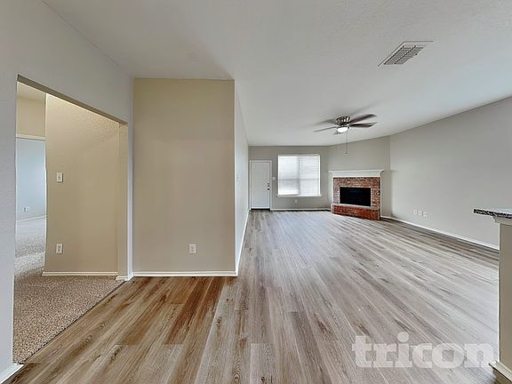 5th image of 10008 Blue Bell Dr