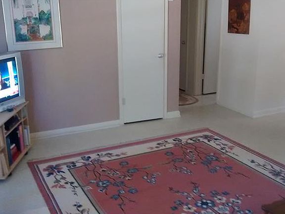 2nd image of 21507 Glendale Ave