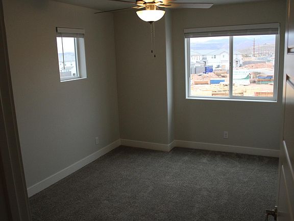 5th image of 574 E Goldline Dr