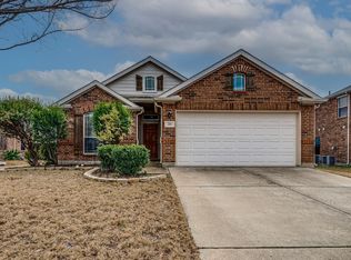 310 Meagan St, Waxahachie, TX 75165