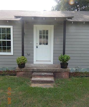 2nd image of 312 Park Cir