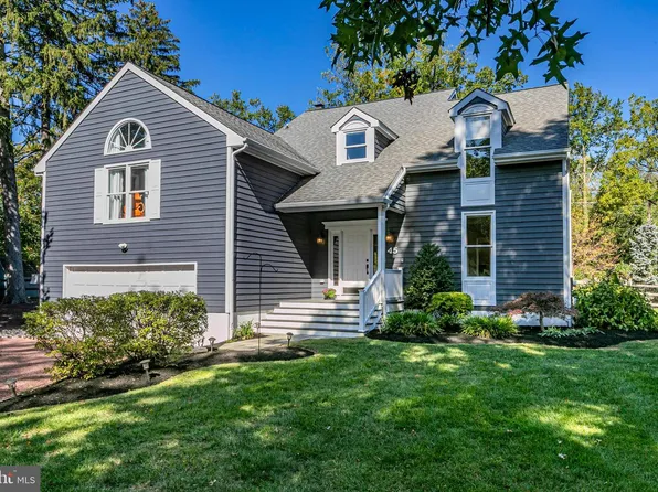 45 Willow Rd, Lawrence Township, NJ 08648