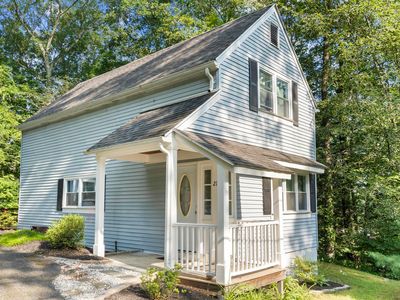 21 Farview Drive, Sandy Hook, CT, 06482