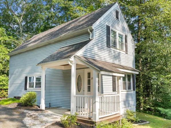 21 Farview Drive, Newtown, CT 06482