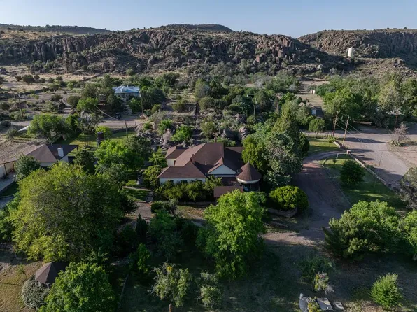 101 Madrone St, Fort Davis, TX 79734