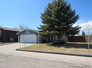 2116 Rooks Ave, Cheyenne, WY 82007