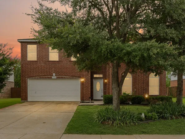 7704 Swan Park Dr, Denton, TX 76210