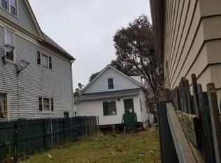 910 S 22nd St, Milwaukee, WI 53204