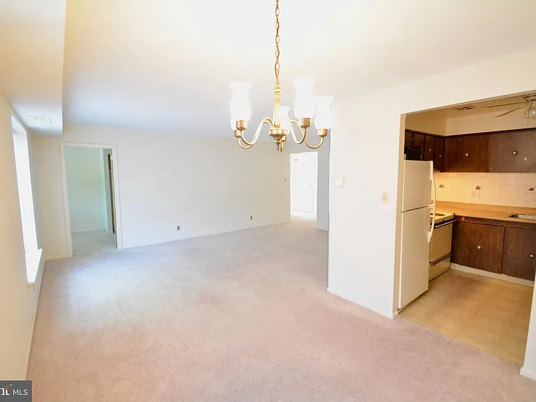 4000 Gypsy Ln #214 — Photo 7