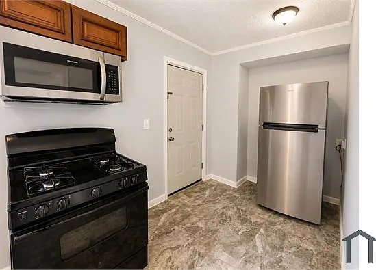 1 bed, 650 sqft, $900 — Photo 2