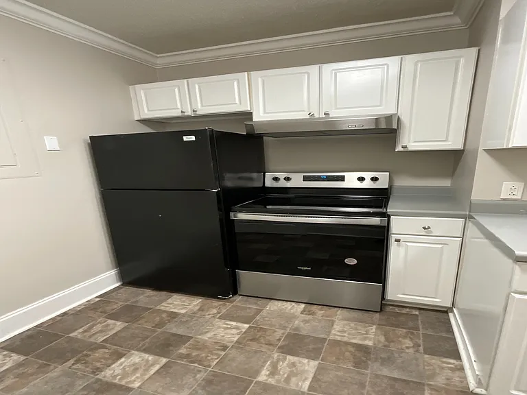 Large Garden- Kitchen2