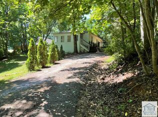 15 Belvedere Dr, Fieldale, VA 24089