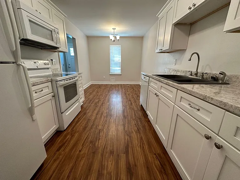 1788 Solar Ln — Photo 2